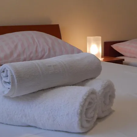 Maristika アパート オミシュ