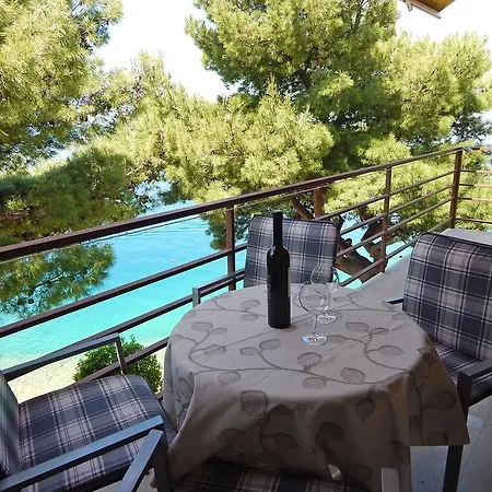 Maristika Lägenhet Omiš